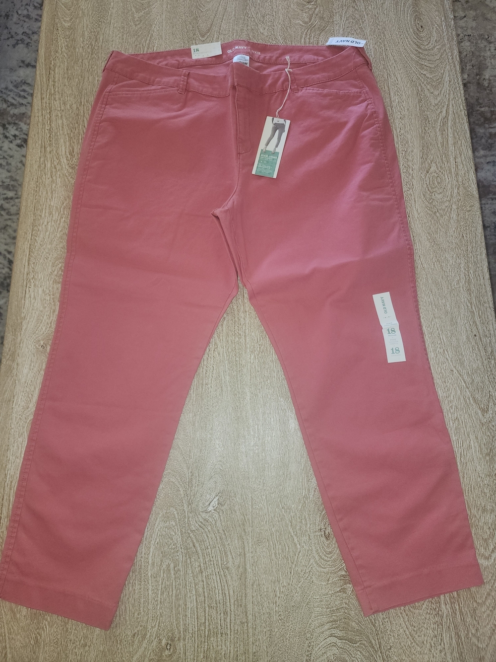 Old Navy Coral Pixie Chino Pants